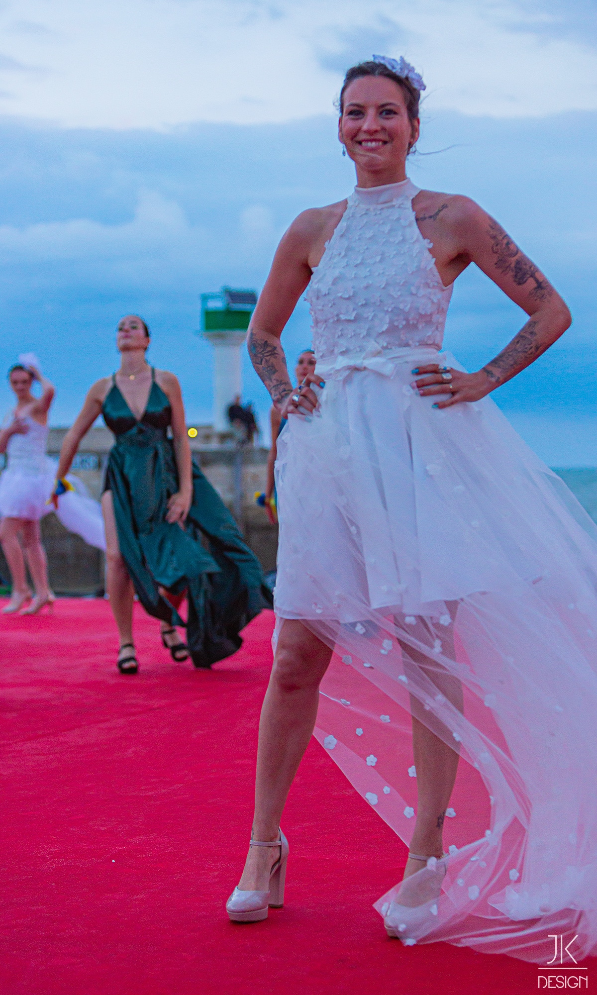 Photos du tournage du Défilé de mode FASHION NIGHT COUTURE sur l’ile de Ré avec les danseuses de Co-AinsiDanse Périgny.
